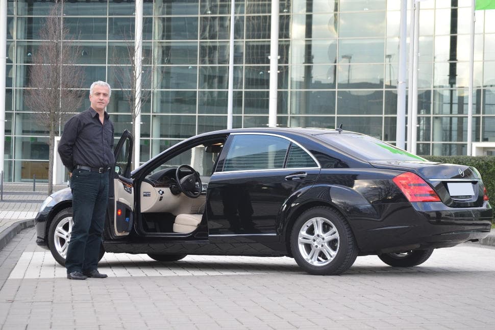 Professional corporate limousine service